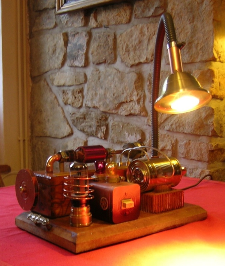 Steampunk/Steampunk%20Lamp1-2.jpg